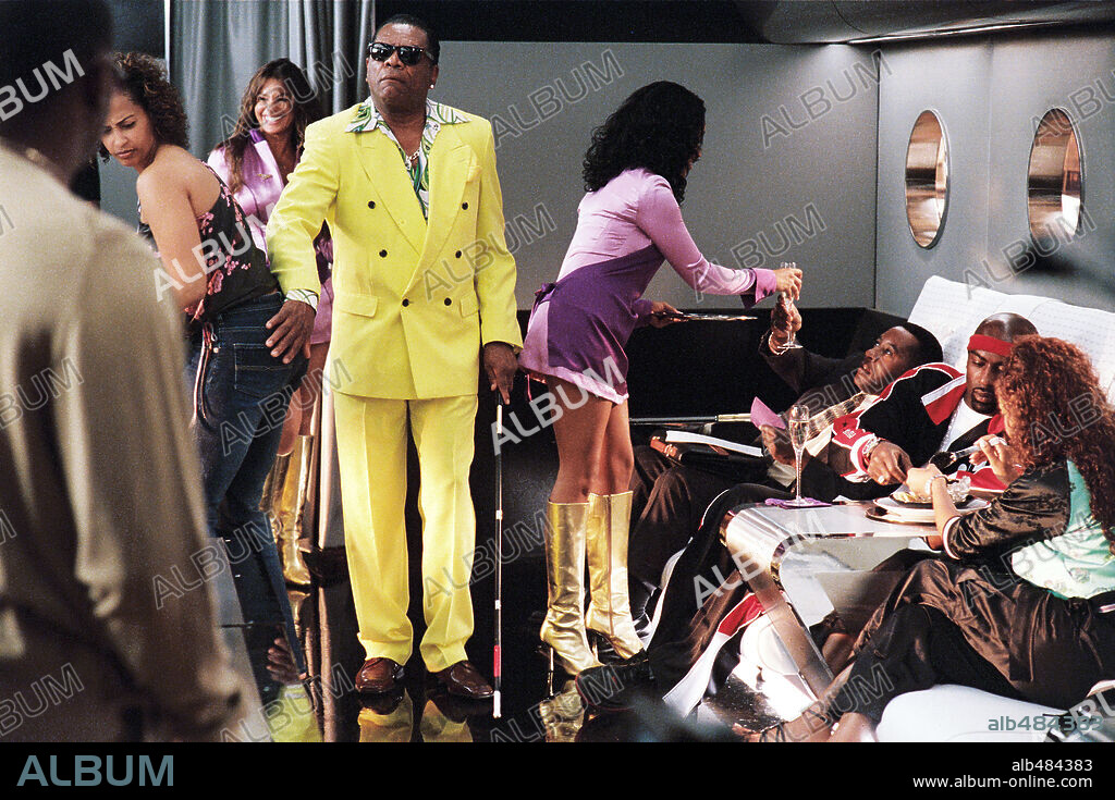 JOHN WITHERSPOON in SOUL PLANE, 2004, directed by JESSY TERRERO. Copyright METRO GOLDWYN MAYER / TALAMON, BRUCE.