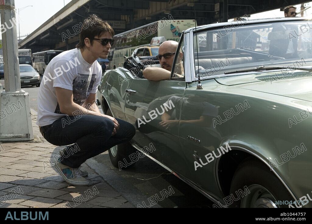 AUSTIN CHICK und JOSH HARTNETT in AUGUST, 2008, unter der Regie von AUSTIN CHICK. Copyright ORIGINAL MEDIA/57TH & IRVING PROD./PERISCOPE ENTERTAINMENT.
