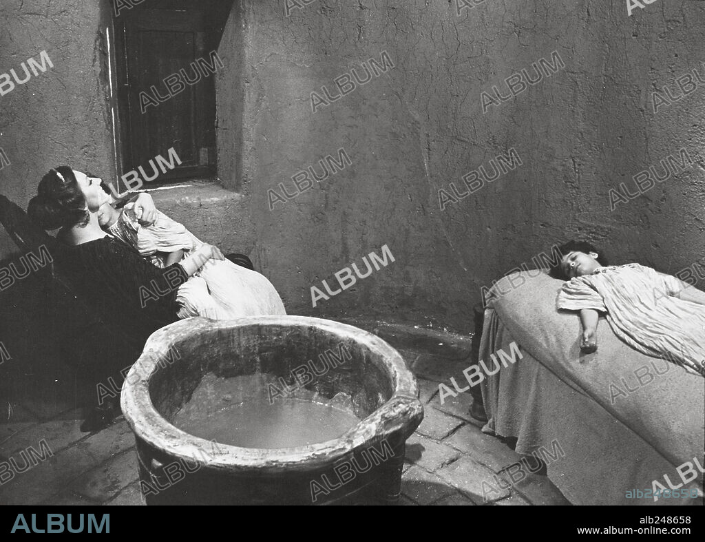 MARIA CALLAS en MEDEA, 1969, dirigida por PIER PAOLO PASOLINI. Copyright SAN MARCO.