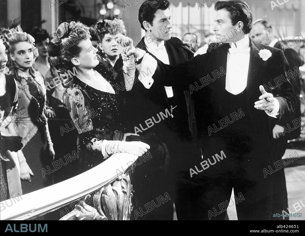 JAMES MASON, PHYLLIS CALVERT and STEWART GRANGER in MAN OF EVIL, 1944 (FANNY BY GASLIGHT), directed by ANTHONY ASQUITH. Copyright GAINSBOROUGH FILMS.