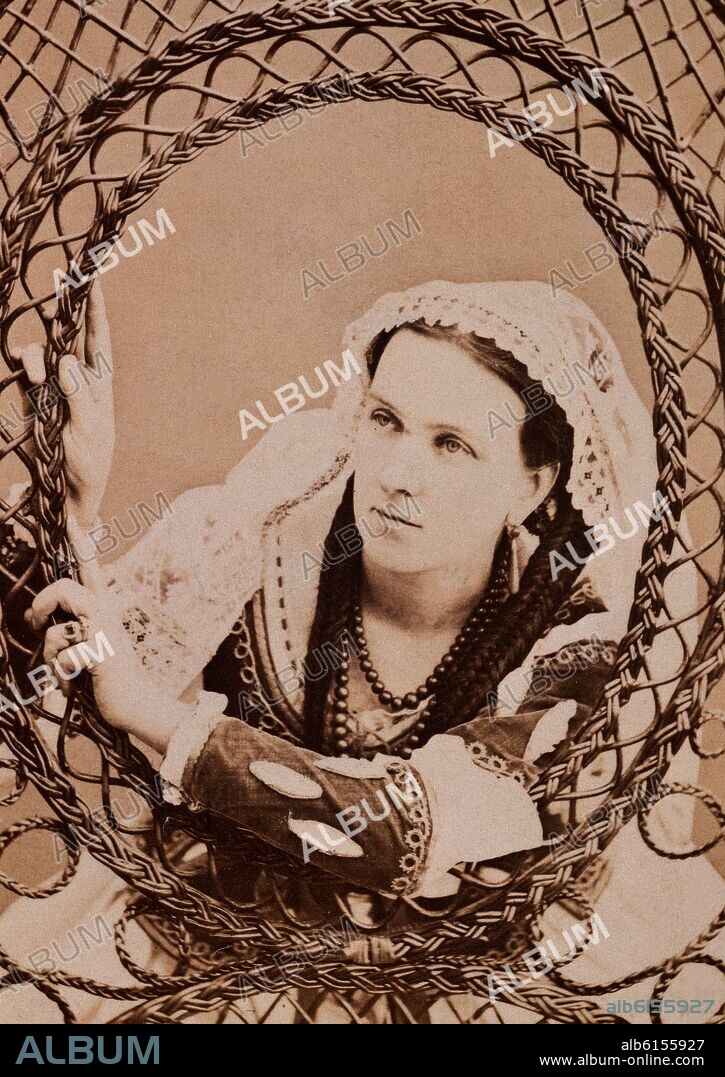 LOUIS CHARLES RAOUL VERNAY. RETRATO DE MUJER A TRAVES DE UN MARCO DE MIMBRE - S XIX.