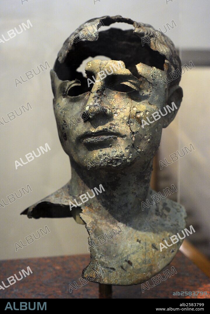 ARTE ROMANO. EUROPA. Retrato masculino. Bronce. Primera mitad siglo I D. C. Galería Nacional de Praga (Strenberg Palace). República Checa.