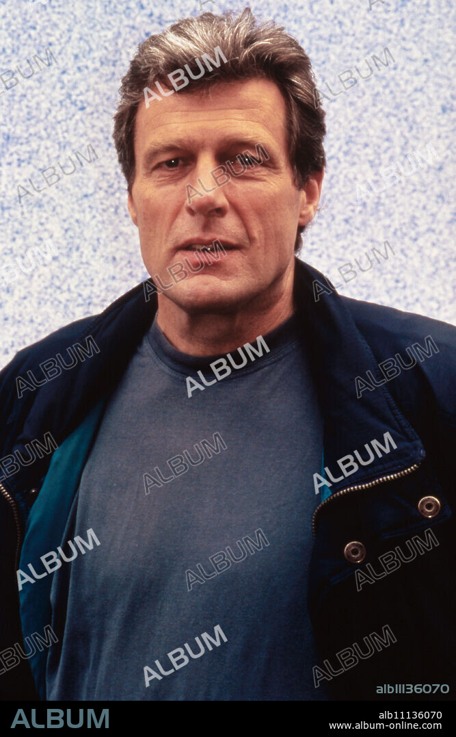 Hollymünd, Sunday afternoon show from the WDR site in Cologne-Bocklemünd, Germany 1987 - 2001, with: actor Konrad Krauss (original german headline: Hollymünd).