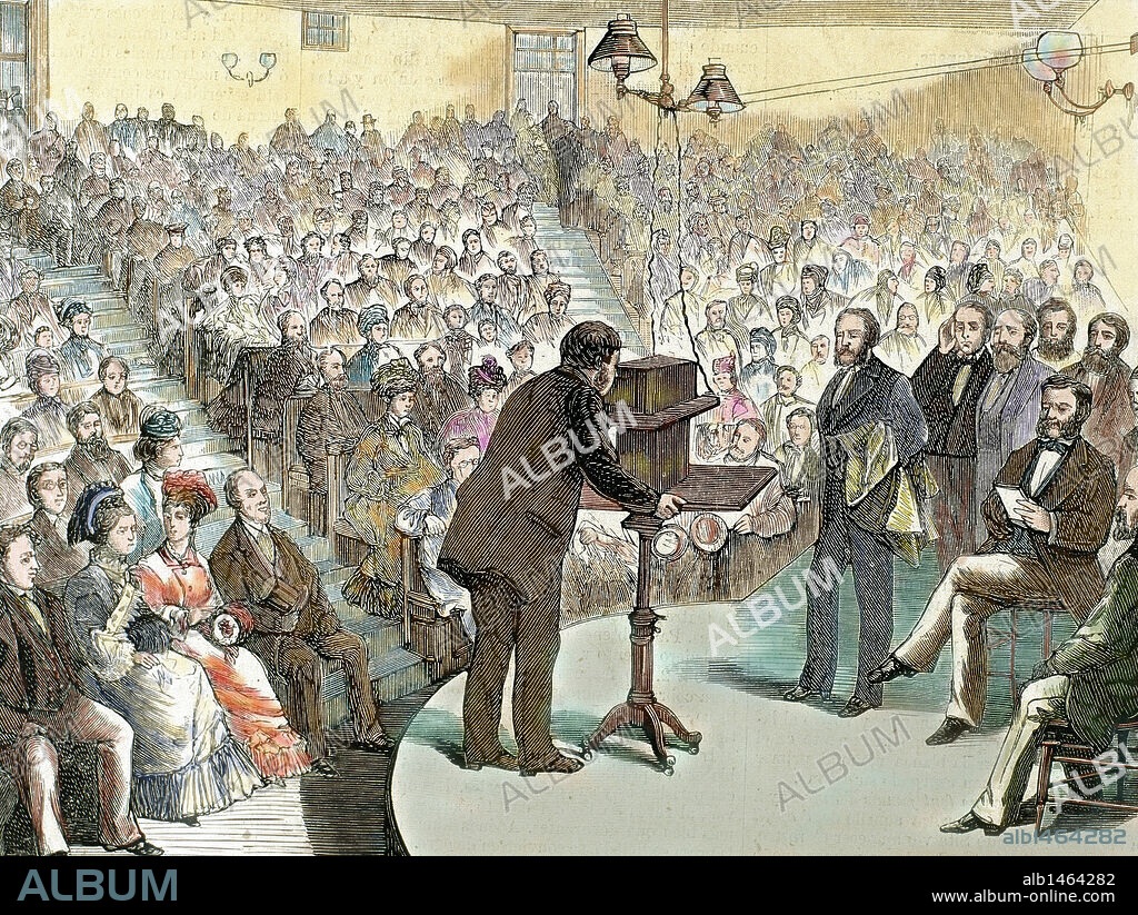 Experimentos realizados con el "TELEFONO" del Dr. ALEXANDER GRAHAM BELL (1847-1922), para transmitir la voz humana a largas distancias. Boston, 1877. Estados Unidos. Grabado coloreado del siglo XIX.