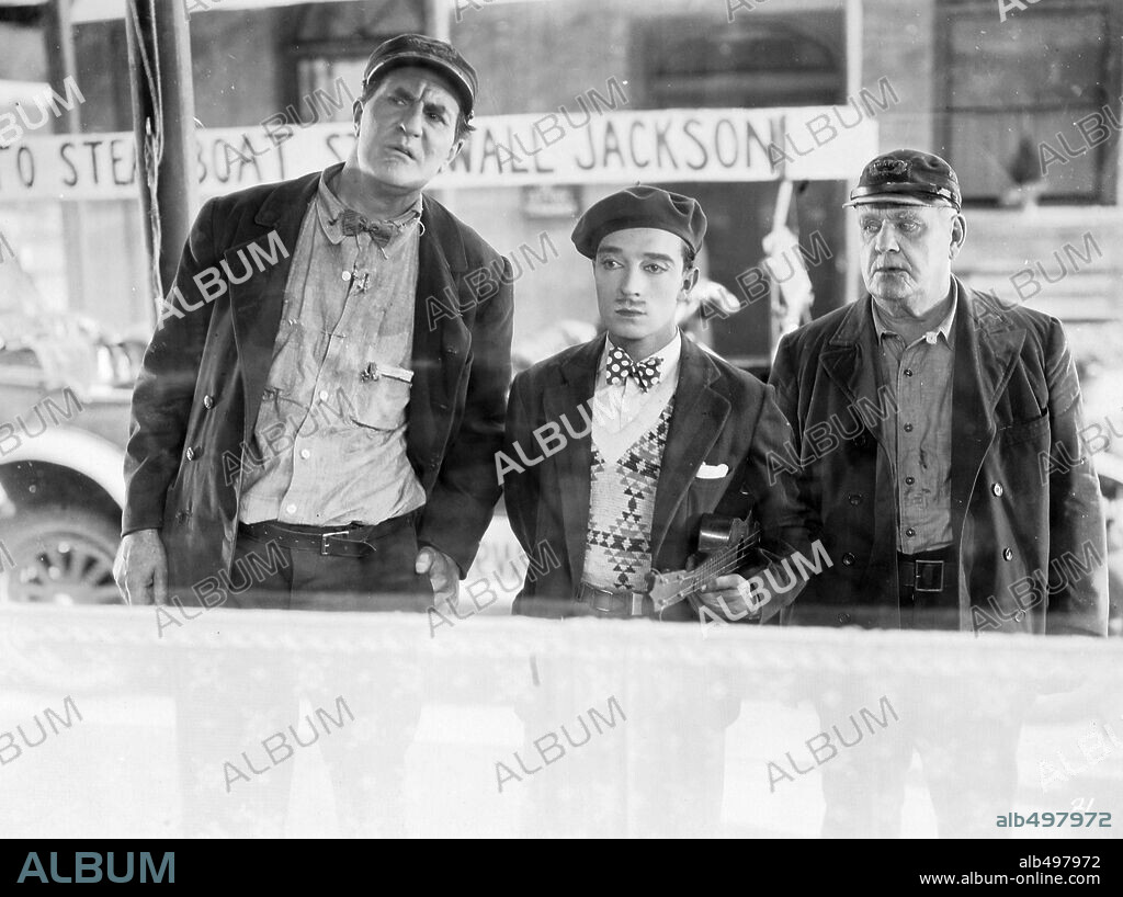 BUSTER KEATON and ERNEST TORRENCE in STEAMBOAT BILL JR., 1928, directed by CHARLES REISNER. Copyright UNITED ARTISTS.