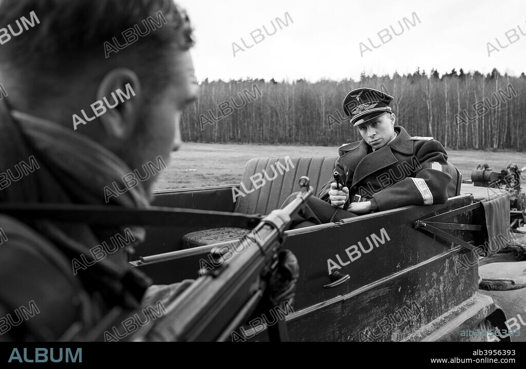 MAX HUBACHER dans DER HAUPTMANN, 2017, réalisé par ROBERT SCHWENTKE. Copyright Filmgalerie 451 / Alfama Films / Opus Film.
