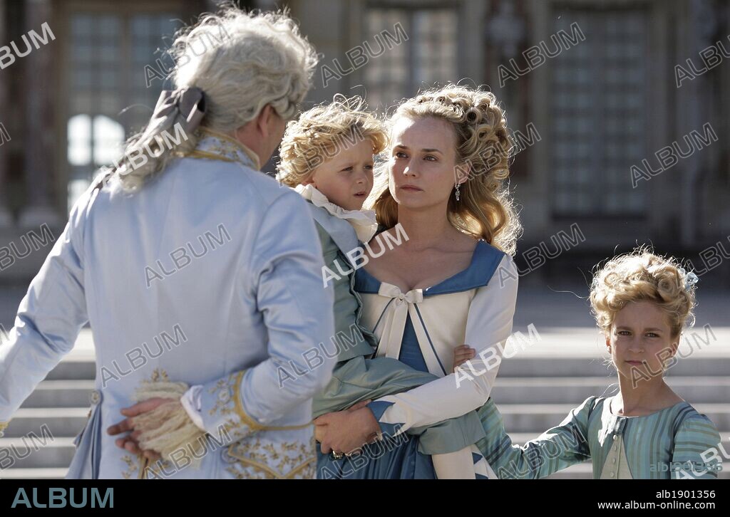 DIANE KRUGER in FAREWELL, MY QUEEN, 2012 (LES ADIEUX A LA REINE), directed by BENOIT JACQUOT. Copyright GTM PRODUCTIONS.