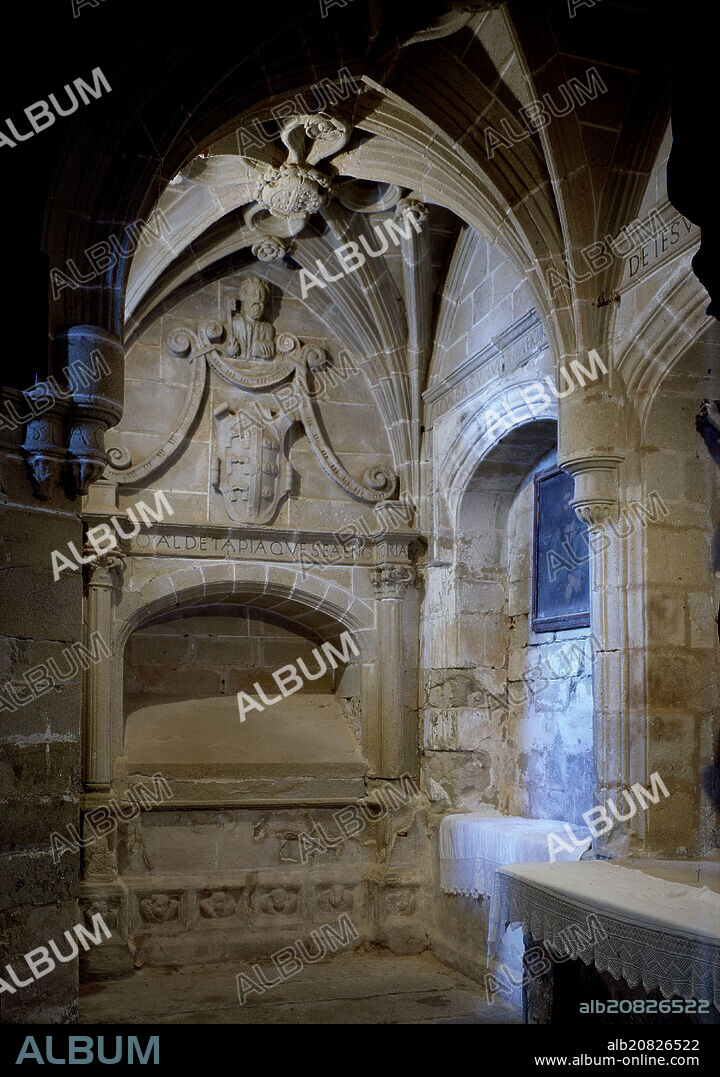 SEPULCRO DE DIEGO TAPIA Y ESPOSA.