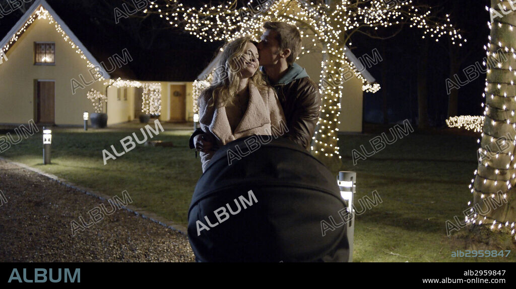 MARIA BONNEVIE and NIKOLAJ COSTER-WALDAU in A SECOND CHANCE, 2014 (EN CHANCE TIL), directed by SUSANNE BIER. Copyright ZENTROPA ENTERTAINMENTS.