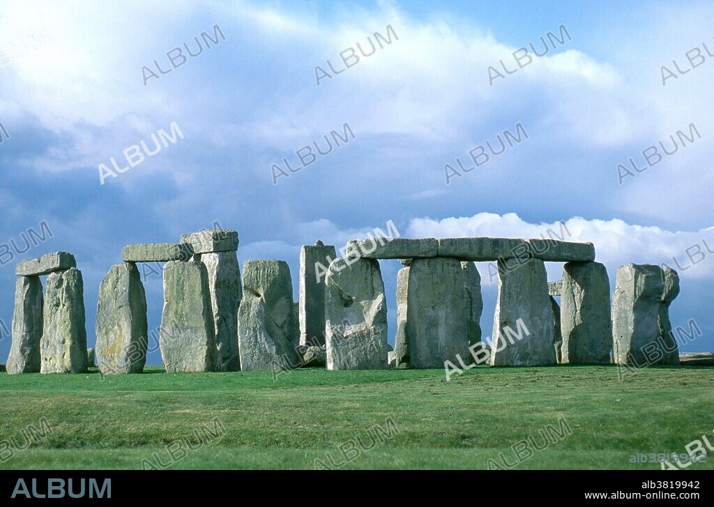 Stonehenge, a World Heritabe Site, in Salisbury Plain, England. This megalithic stone circle was constructed over 5000 years ago as a Druid temple, burial ground, or astronomical observatory. The alignment of the stones is believed to have been used to make astronomical predictions.