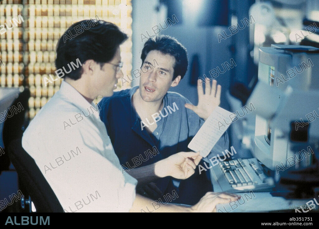 DAVID PRICE and TIMOTHY DALY in DR. JEKYLL Y MRS. HYDE, 1995, directed by DAVID PRICE.