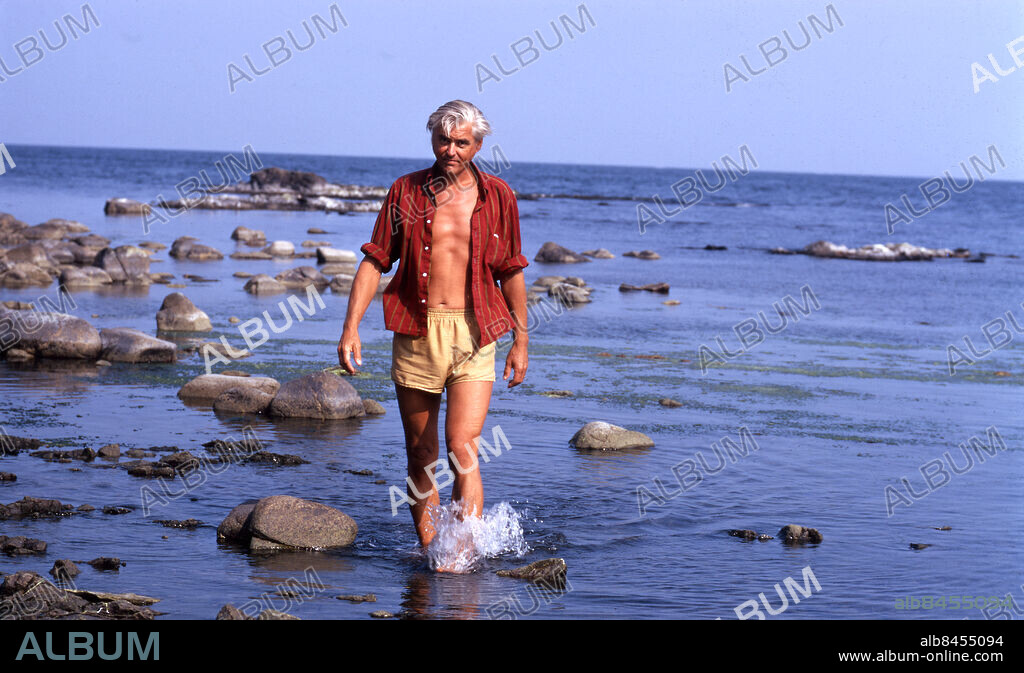 DANMARK BORNHOLM 1970-08.. B Anderberg, 1920-2008, svensk författare och översättare persons: BENGT ANDERBERG sites: SVERIGE*;DANMARK;BORNHOLM.