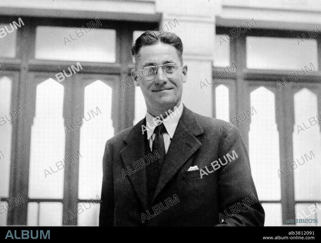 Howard Florey (1898-1968) was an Australian pharmacologist and pathologist who shared the Nobel Prize in Physiology or Medicine in 1945 (with Sir Ernst Boris Chain and Sir Alexander Fleming) for his role in the making of penicillin. Although Fleming received most of the credit for the discovery of penicillin, it was Florey who carried out the first ever clinical trials in 1941 of penicillin at the Radcliffe Infirmary in Oxford on the first patient, a Postmaster from Wolvercote near Oxford. The patient started to recover but subsequently died because Florey had not made enough penicillin. Florey's discoveries are estimated to have saved over 82 million lives. Florey is regarded by the Australian scientific and medical community as one of its greatest scientists. Sir Robert Menzies, Australia's longest-serving Prime Minister, said, "In terms of world well-being, Florey was the most important man ever born in Australia.".