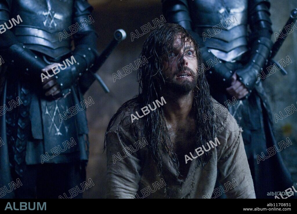 MICHAEL SHEEN en UNDERWORLD: LA REBELION DE LOS LICANTROPOS, 2009 (UNDERWORLD: RISE OF THE LYCANS), dirigida por PATRICK TATOPOULOS. Copyright SKETCH FILMS/INTELLIGENT CREATURES/LAKESHORE ENTERTAINMENT.