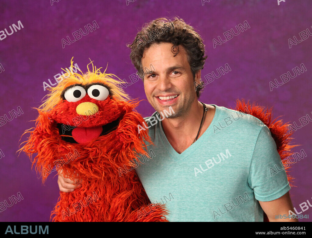 MARK RUFFALO in SESAME STREET, 1969, directed by JIM HENSON and JON STONE. Copyright Children's Television Workshop / GRANT, JESSE. 42nd season.