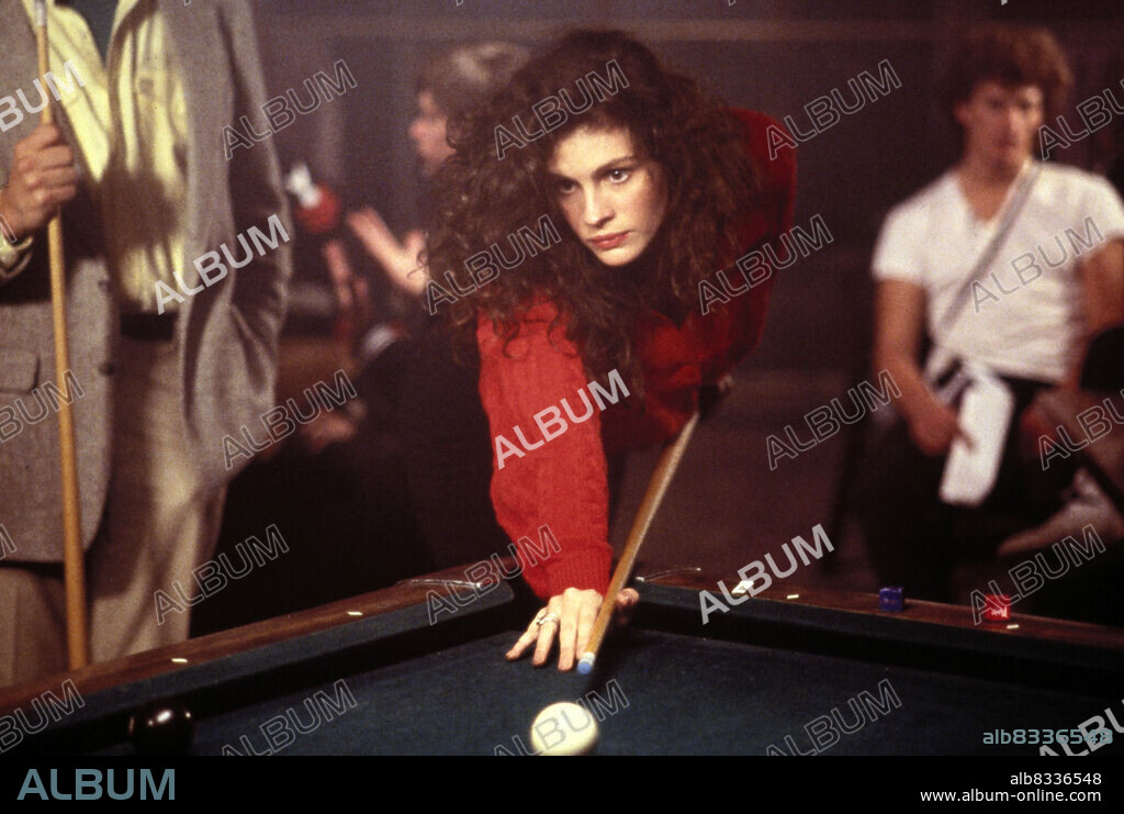 JULIA ROBERTS in MYSTIC PIZZA, 1988, directed by DONALD PETRIE. Copyright SAMUEL GOLDWYN COMPANY.