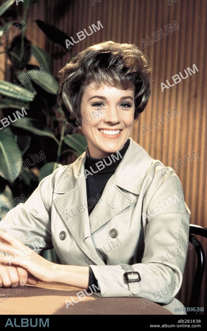 JULIE ANDREWS en CORTINA RASGADA, 1966 (TORN CURTAIN), dirigida por ALFRED HITCHCOCK. Copyright UNIVERSAL PICTURES.
