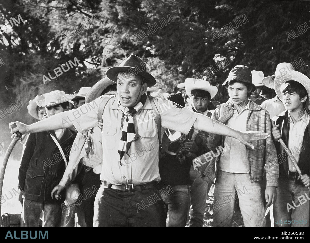 CANTINFLAS in THE PROFESSOR, 1971 (EL PROFE), directed by MIGUEL M. DELGADO. Copyright POSA FILMS, S.A.