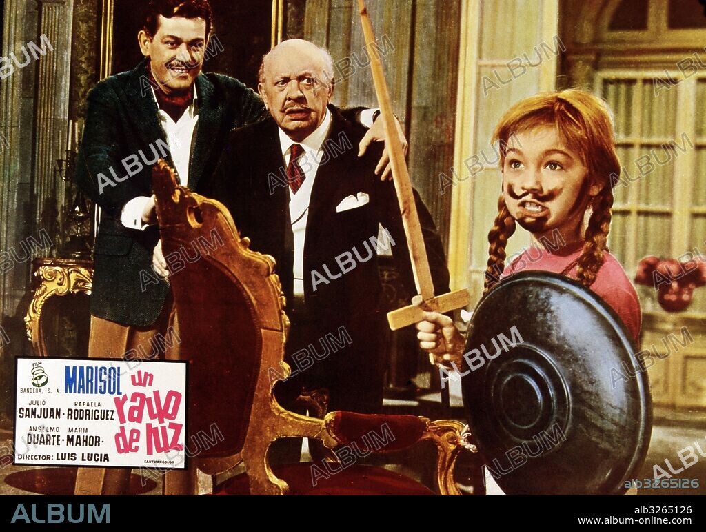 PELICULA : UN RAYO DE LUZ , 1960. DIRECTOR , LUIS LUCIA. ACTORES , MARISOL. MARISOL. PEPA FLORES. ACTRIZ Y CANTANTE ESPAÑOLA. MALAGA 1948 -.