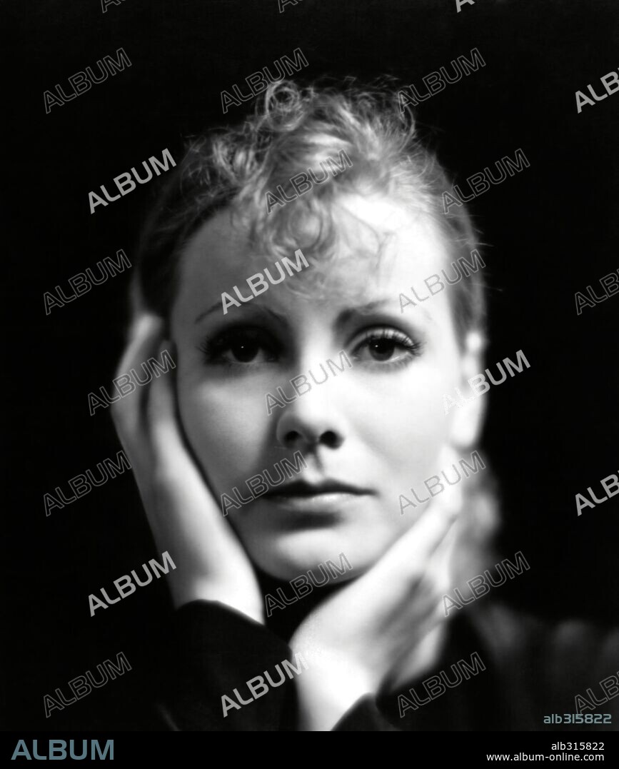 GRETA GARBO in THE KISS, 1929, directed by JACQUES FEYDER. Copyright M.G.M / BULL, CLARENCE SINCLAIR.