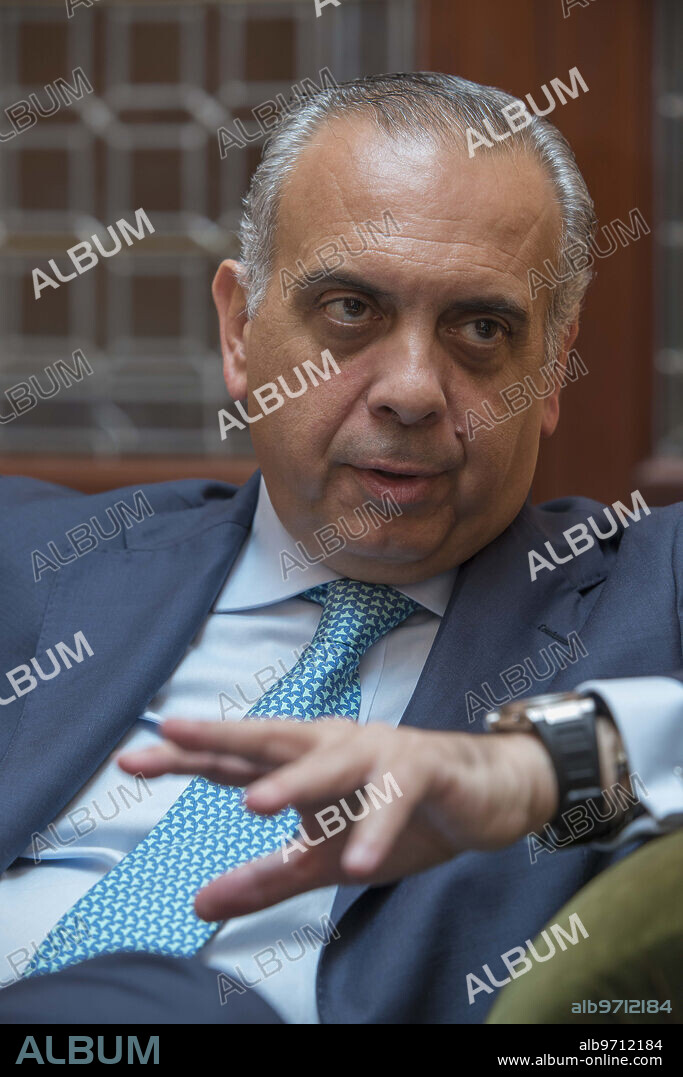 Sevilla, 18/07/2014. Entrrevista A José Luis Saez, presidente de la Fiba de Baloncesto. Foto: Millán Herce. Archsev.