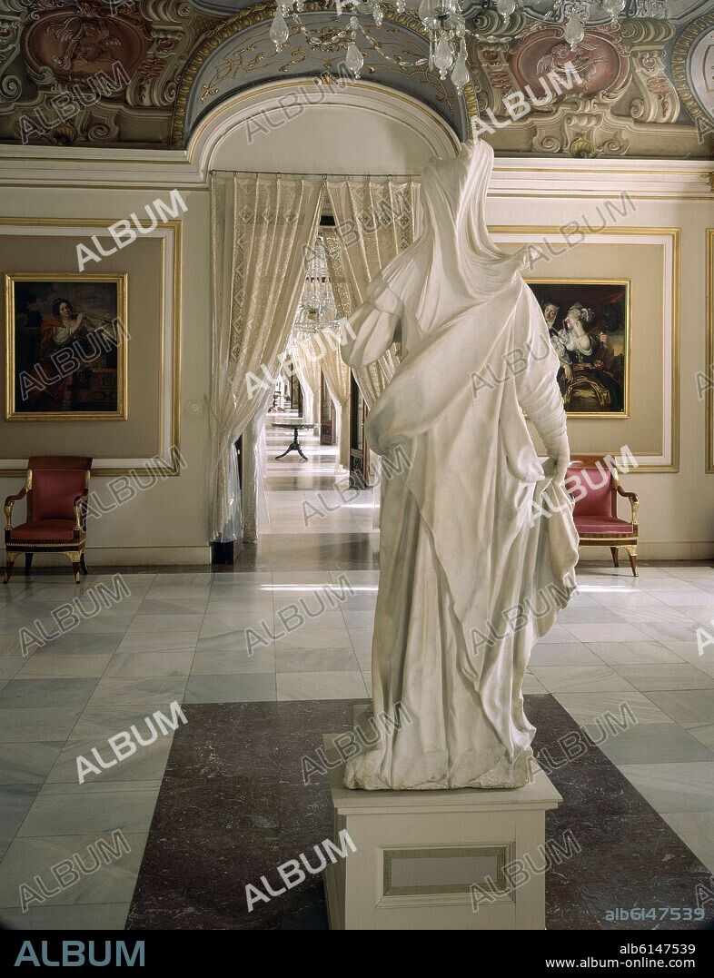 ANTONIO CORRADINI. PLANTA BAJA - SALA 8ª - ESCULTURA DE LA FE (VISTA DE ESPALDAS) - PALACIO DE LA GRANJA DE SAN ILDEFONSO - SIGLO XVIII.