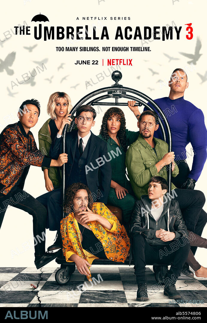 AIDAN GALLAGHER, DAVID CASTAÑEDA, ELLIOT PAGE, EMMY RAVER-LAMPMAN, JUSTIN H. MIN, ROBERT SHEEHAN und TOM HOPPER in THE UMBRELLA ACADEMY, 2019, unter der Regie von JEREMY SLATER. Copyright NETFLIX.