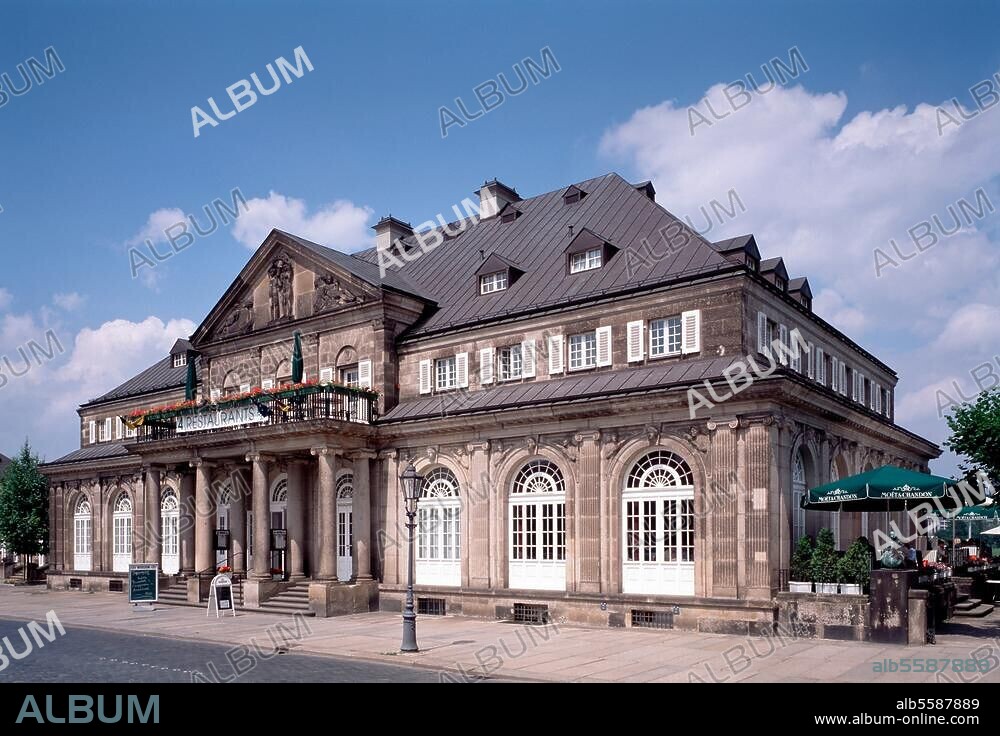 Dresden (Sachsen), Italienisches Dörfchen. (Gaststätte; erbaut 1911/13; Architekt: Hans Erlwein). Außenansicht. Foto (L.Hammel / J.Peter).