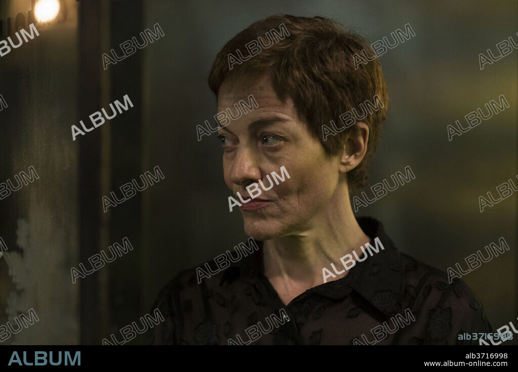 NURIA GONZALEZ en MATAR AL PADRE, 2018, dirigida por MAR COLL. Copyright ESCANDALO FILMS/MOVISTAR+.