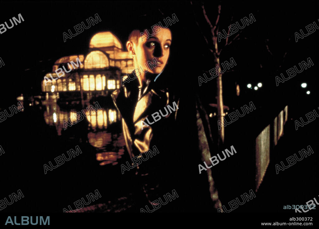 INGRID RUBIO en TAXI, 1996, dirigida por CARLOS SAURA. Copyright P.C. FILMART.