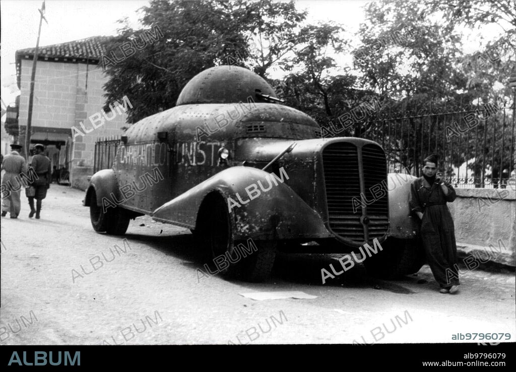 Navalcarnero (Community of Madrid), October 1936. Spanish Civil War. National Army tank, with the inscription "Anti-communist campaign".