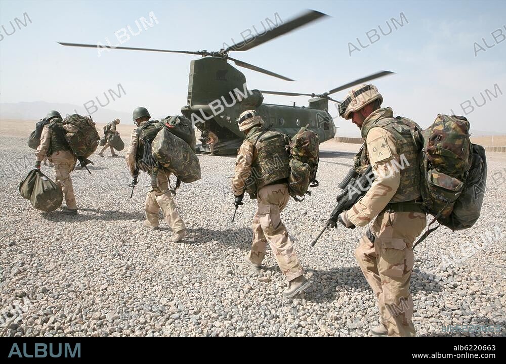 Dutch troops in Afghanistan (Uruzgan).