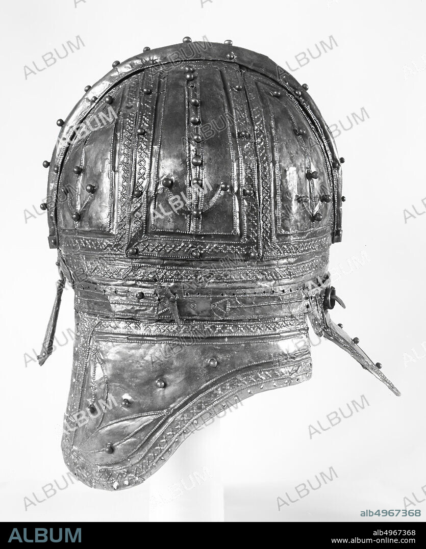 Gilt helmet shop