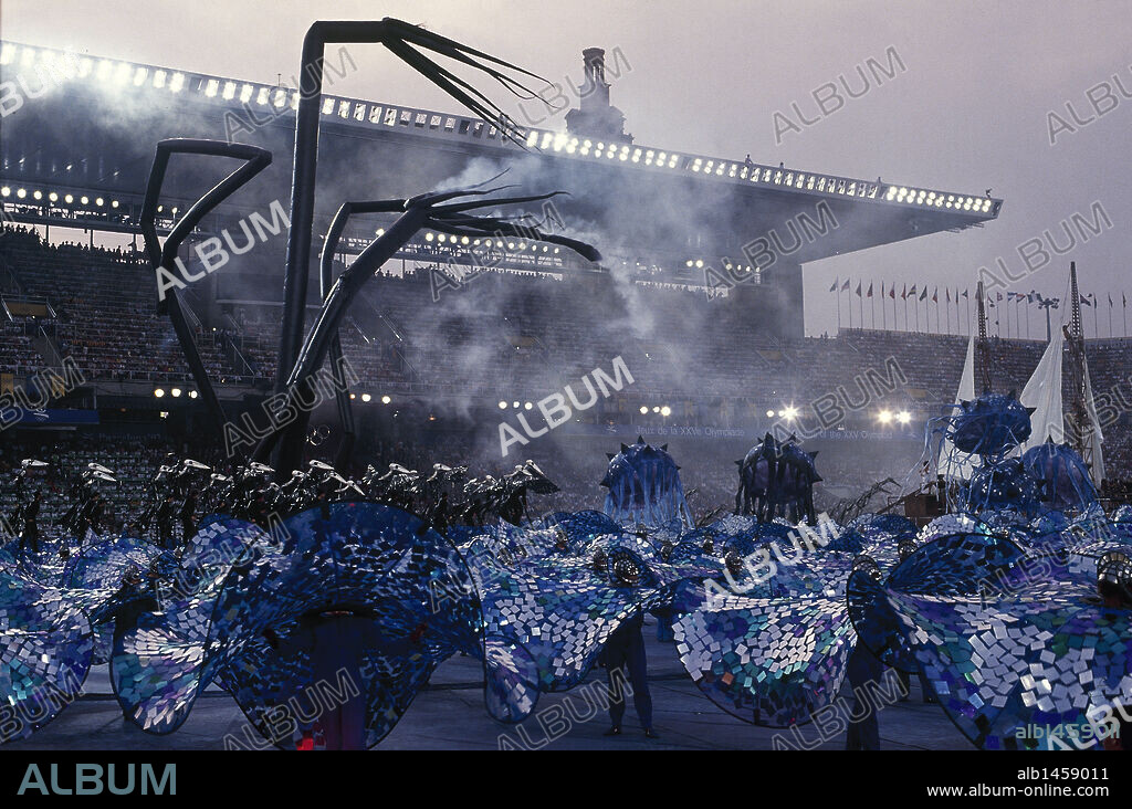 CEREMONIA DE INAUGURACION DE LOS JUEGOS OLIMPICOS DE BARCELONA'92 (23 de julio de 1992). Puesta en escena del "MEDITERRANEO". Estadio Olímpico de Montjuïc. Barcelona. Cataluña. España.