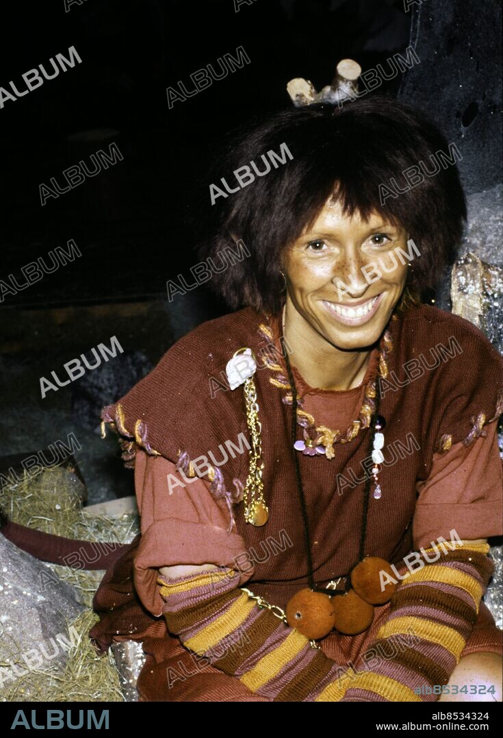 ARKIV 1979-10-02. Skådespelerskan Eva Rydberg i rollen som trollet Kleva alias Gloria vid TV-ispelningen av 1979 års julkalender "Trolltider" i Stockholm 2:a oktober 1979.. Foto: Jan Collsiöö / SCANPIX / Kod: 1001.