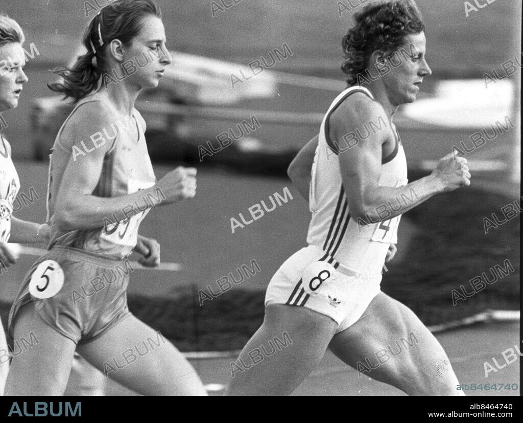 SEKLET-SPORT-80 Tjeckiskan Jarmila Kratochvilova sätter världsrekord på 400 m vid friidrotts VM i Helsingfors 1983. Hon underskrider 48-skundersgränsen och ned sin onormalt muskulösa kropp startar hon omfattande spekulationer om doping. Foto: LasseJansson Code: 22     Proj 9909 COPYRIGHT SCANPIX SWEDEN.