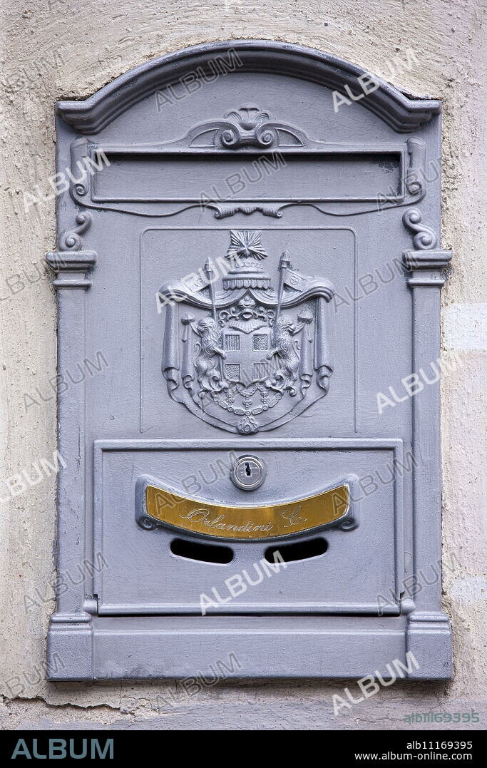 Quaint postbox in Montalcino, Val D'Orcia,Tuscany, Italy.