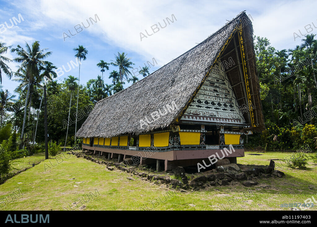 Oldest Bai of Palau, a house for the village chiefs, Island of Babeldoab, Palau, Central Pacific, Pacific.