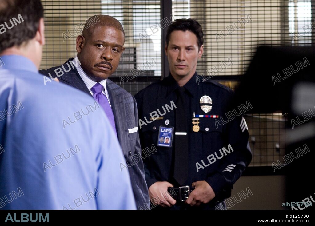 FOREST WHITAKER and KEANU REEVES in STREET KINGS, 2008, directed by DAVID AYER. Copyright REGENCY ENTERPRISES/YARI FILM GROUP (YFG)/3 ARTS ENTERTAINME / MORTON, MERRICK.