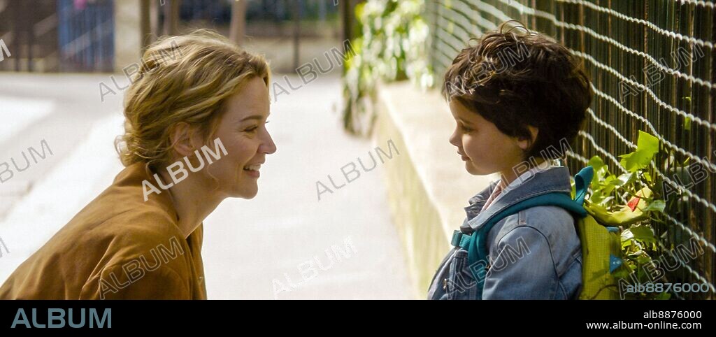 VIRGINIE EFIRA en LOS HIJOS DE OTROS, 2022 (LES ENFANTS DES AUTRES), dirigida por REBECCA ZLOTOWSKI. Copyright LES FILMS VELVET.