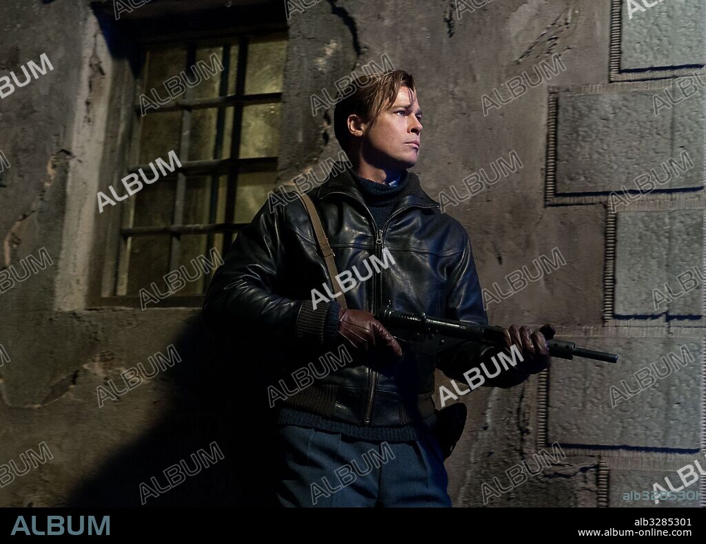 BRAD PITT en ALIADOS, 2016 (ALLIED), dirigida por DON BURGESS y ROBERT ZEMECKIS. Copyright GK FILMS/PARAMOUNT PICTURES.