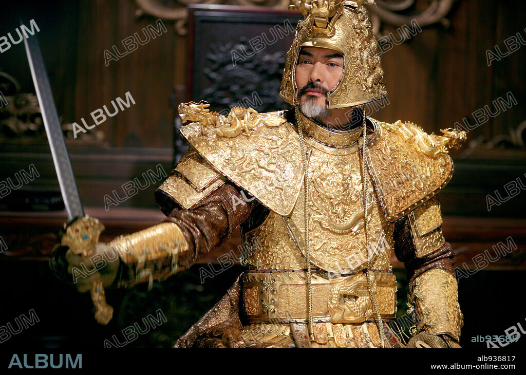 CHOW YUN-FAT in CURSE OF THE GOLDEN FLOWER (MAN CHENG JIN DAI HUANG JIN JIA, 2006), directed by YIMOU ZHANG. Copyright BEIJING NEW PICTURE FILM CO./ELITE GROUP ENTERPRISES / XIAOYAN, BAI.