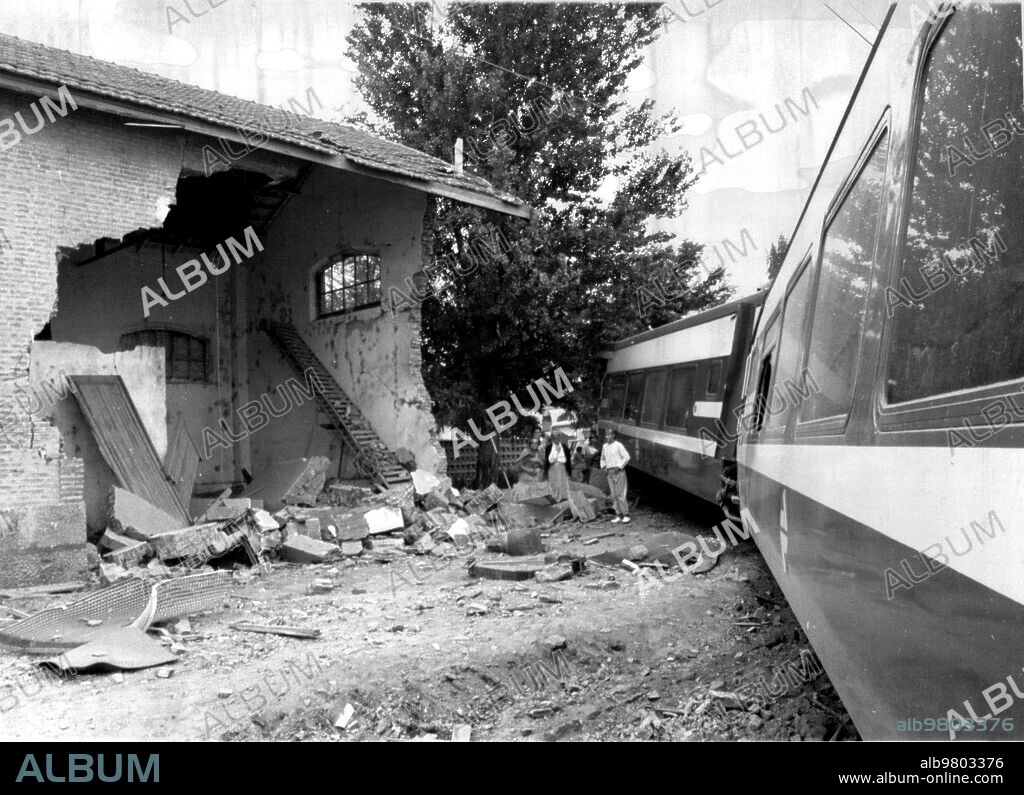 5 septiembre 1989. Estación de Arévalo (Ávila), donde el tren Talgo Madrid-Gijón Colisionó con un Mercancías que se Encontraba en la Vía, Provocando cinco Muertos y más de cincuenta Heridos.