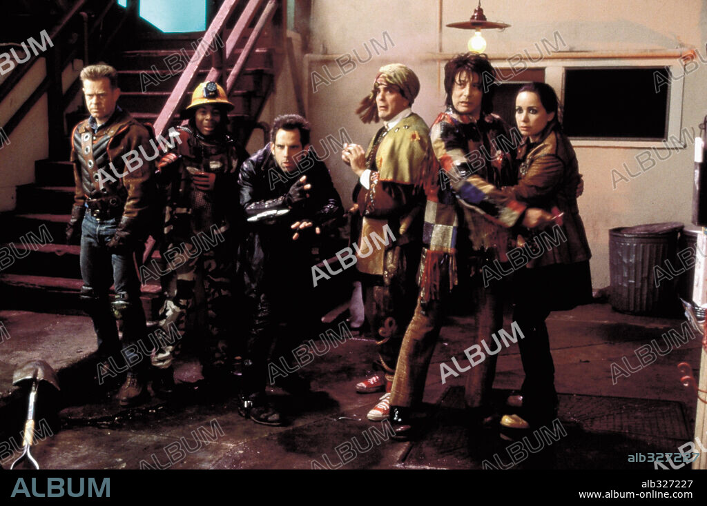 BEN STILLER, HANK AZARIA, JANEANE GAROFALO, PAUL REUBENS and WILLIAM H. MACY in MYSTERY MEN, 1999, directed by KINKA USHER. Copyright UNIVERSAL PICTURES / GORDON, MELINDA SUE.
