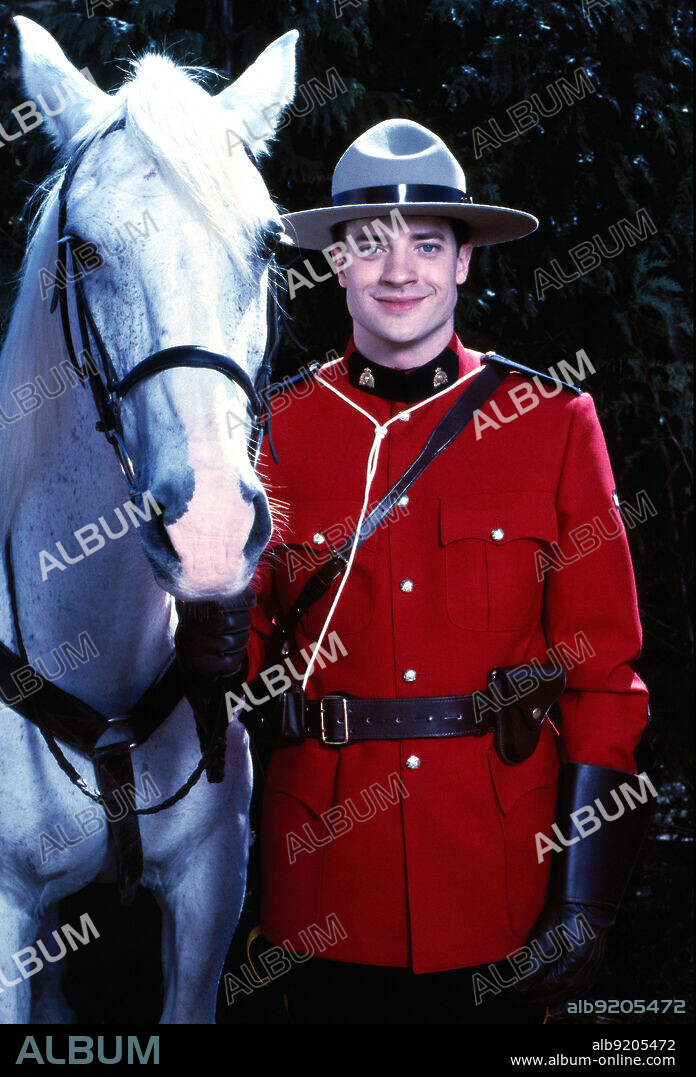 BRENDAN FRASER in DUDLEY DO-RIGHT, 1999, directed by HUGH WILSON. Copyright UNIVERSAL PICTURES.