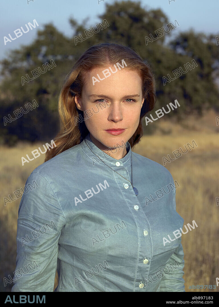 ERIN COTTRELL in LOVE'S ABIDING JOY, 2006, directed by MICHAEL LANDON JR.. Copyright HALLMARK / TRUEBLOOD, JAMIE.