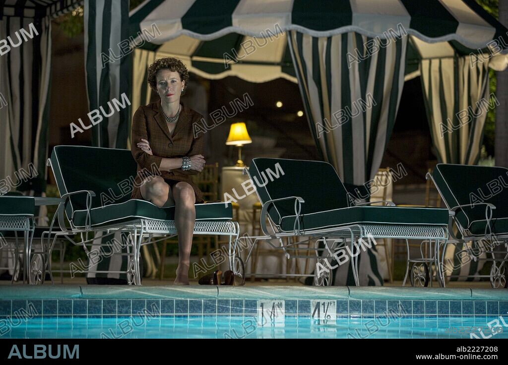 EMMA THOMPSON en AL ENCUENTRO DE MR. BANKS, 2013 (SAVING MR. BANKS), dirigida por JOHN LEE HANCOCK. Copyright RUBY FILMS.