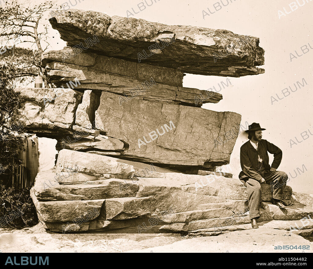Chattanooga, Tennessee (vicinity). View of Umbrella Rock, Lookout Mountain.