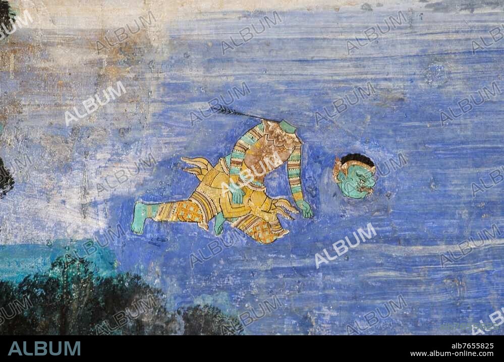 CAMBODGE . les fresques de l' épopée du RAMAYANA à l'intérieur du cloître du temple de WAT PREAH KEO . Les murs de la galerie extérieure comportent les fresques peintes entre 1903 et 1904 racontant les épisodes de la version khmère du Ramayana appelé Reamker ou RAMAKETI - Palais Royal de PHNOM PENH.