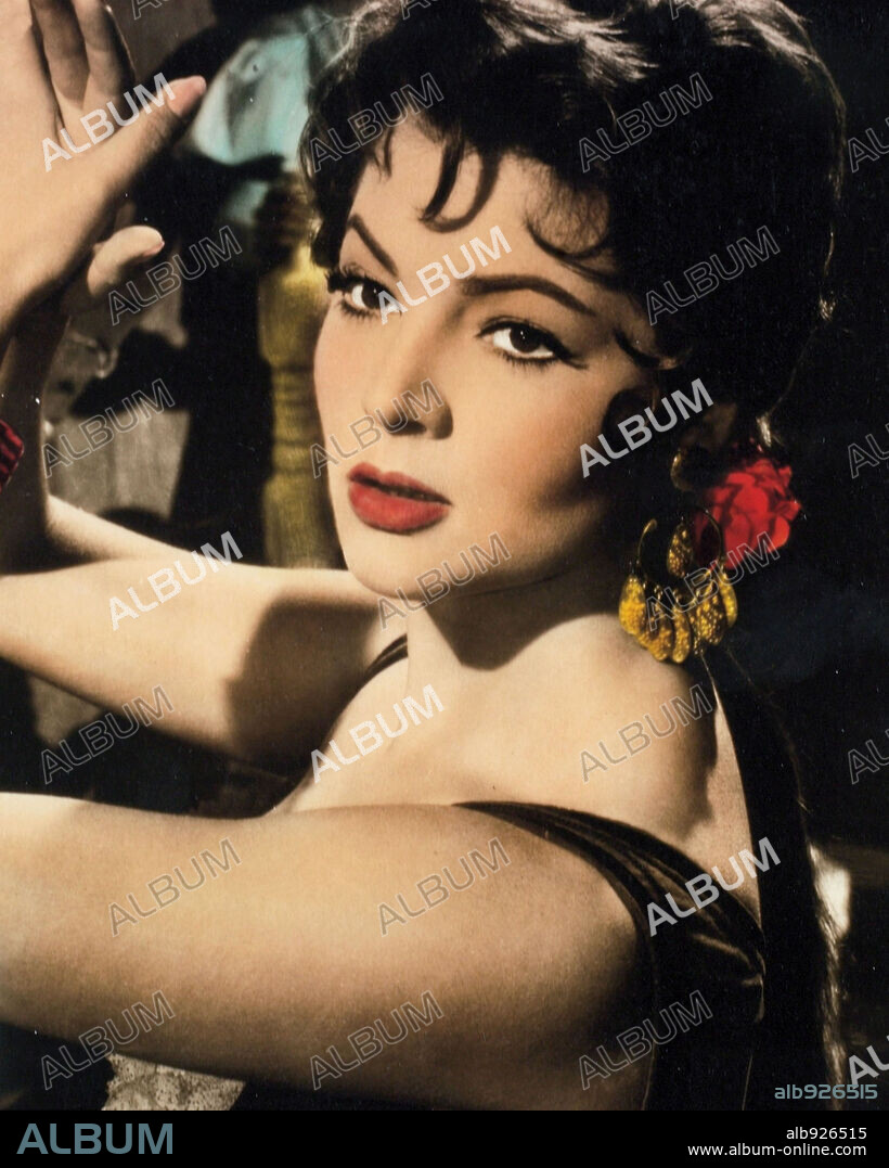 SARA MONTIEL in CARMEN LA DE RONDA, 1959, directed by TULIO DEMICHELI. Copyright PRODUCCIONES BENITO PEROJO.